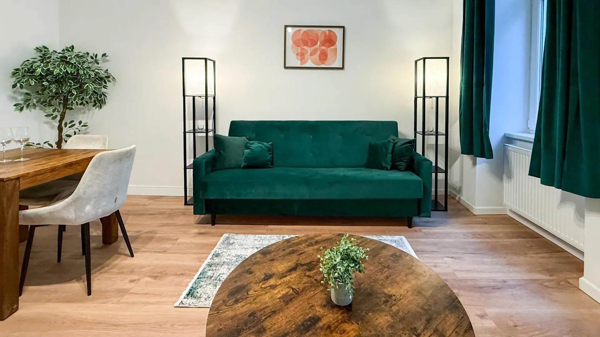 Brand New Renovated, City Centre, Quiet Street, Amazing Location Vienna