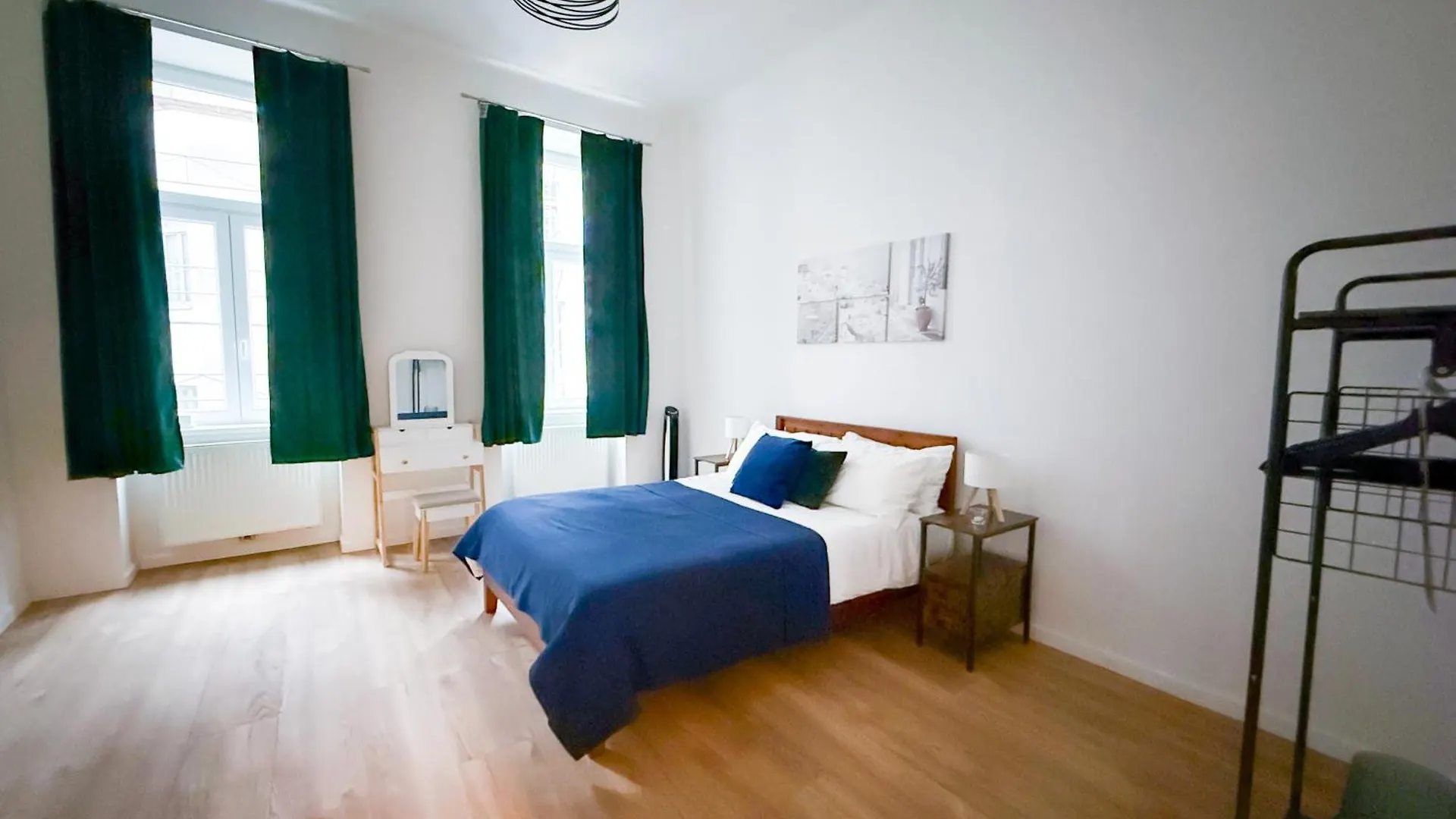 Apartment Brand New Renovated, City Centre, Quiet Street, Amazing Location Vienna