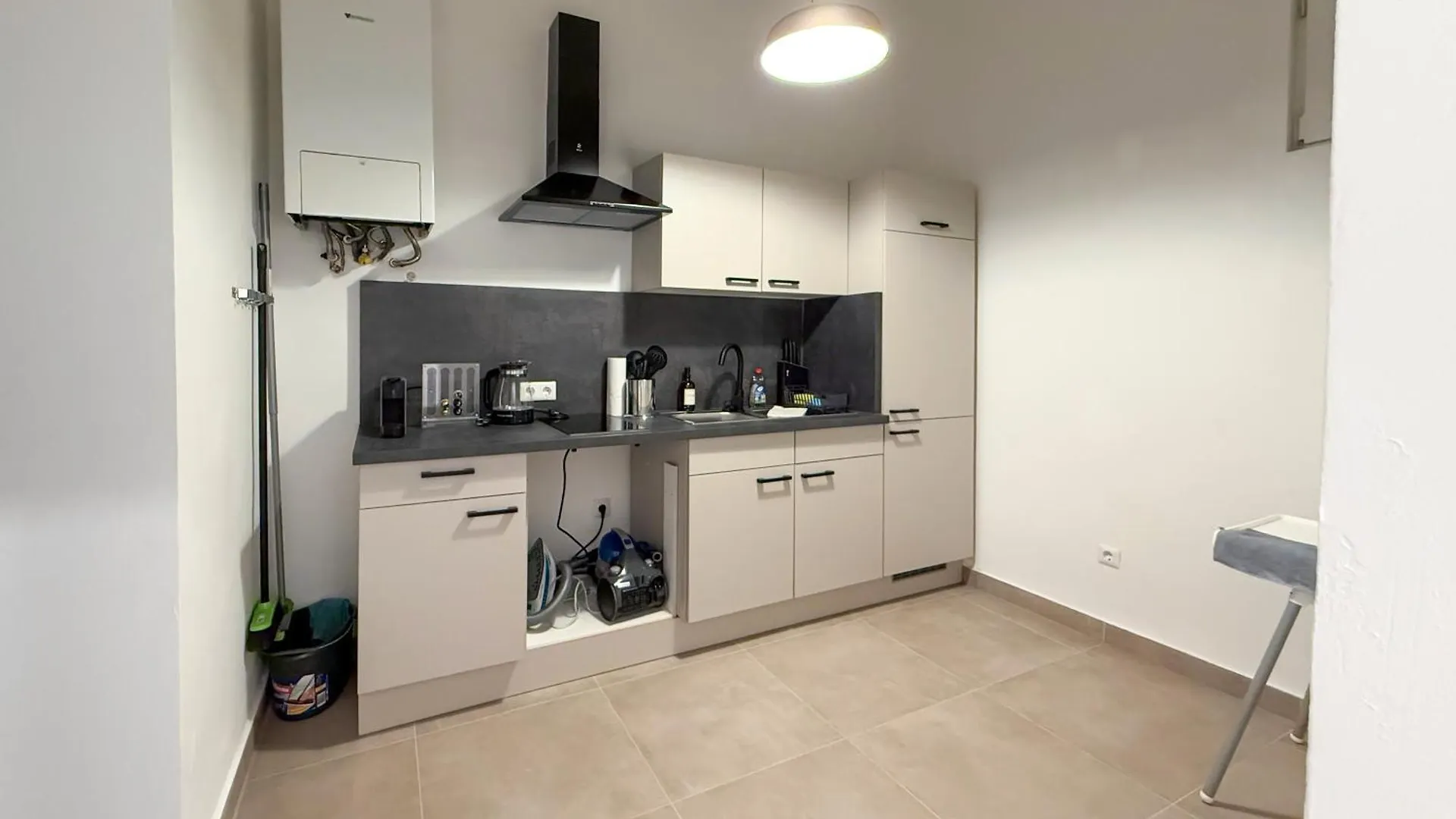 Apartment Brand New Renovated, City Centre, Quiet Street, Amazing Location Vienna Austria