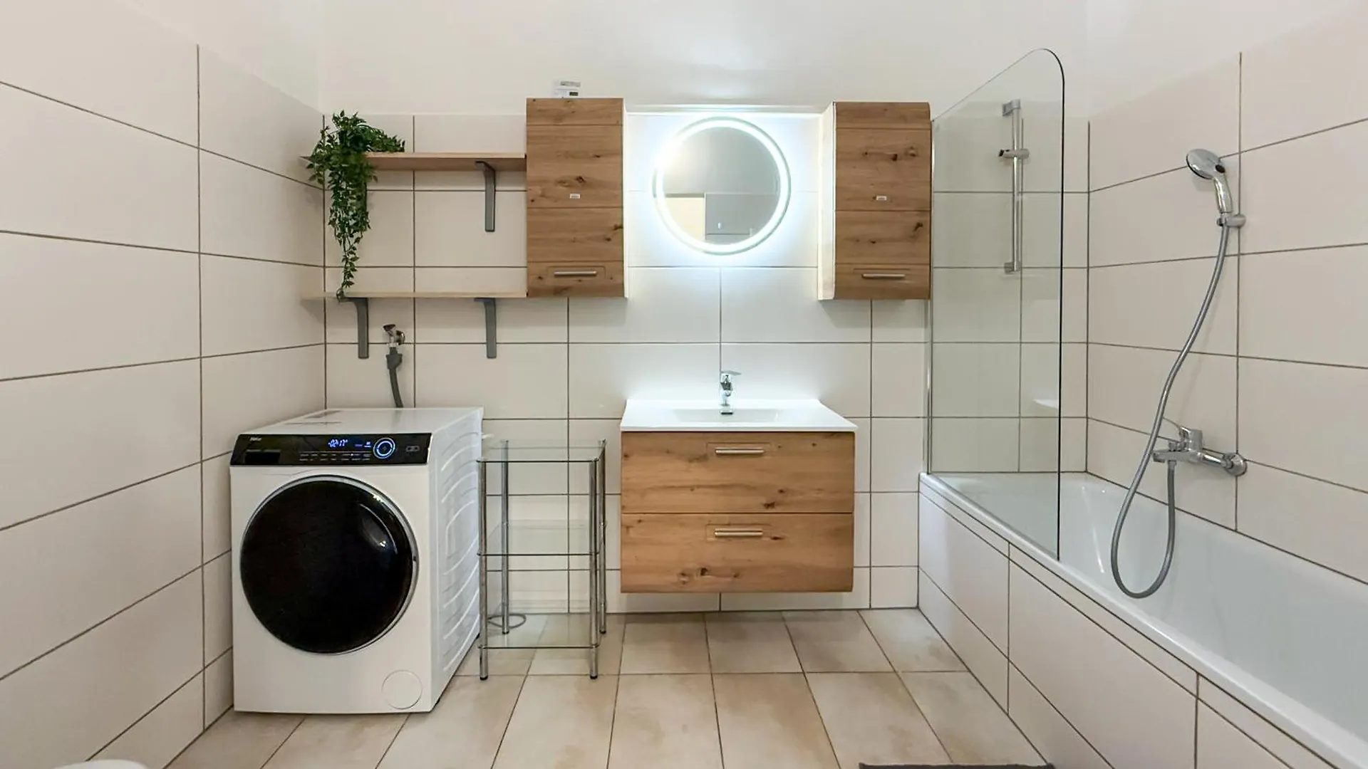 Brand New Renovated, City Centre, Quiet Street, Amazing Location Vienna Austria