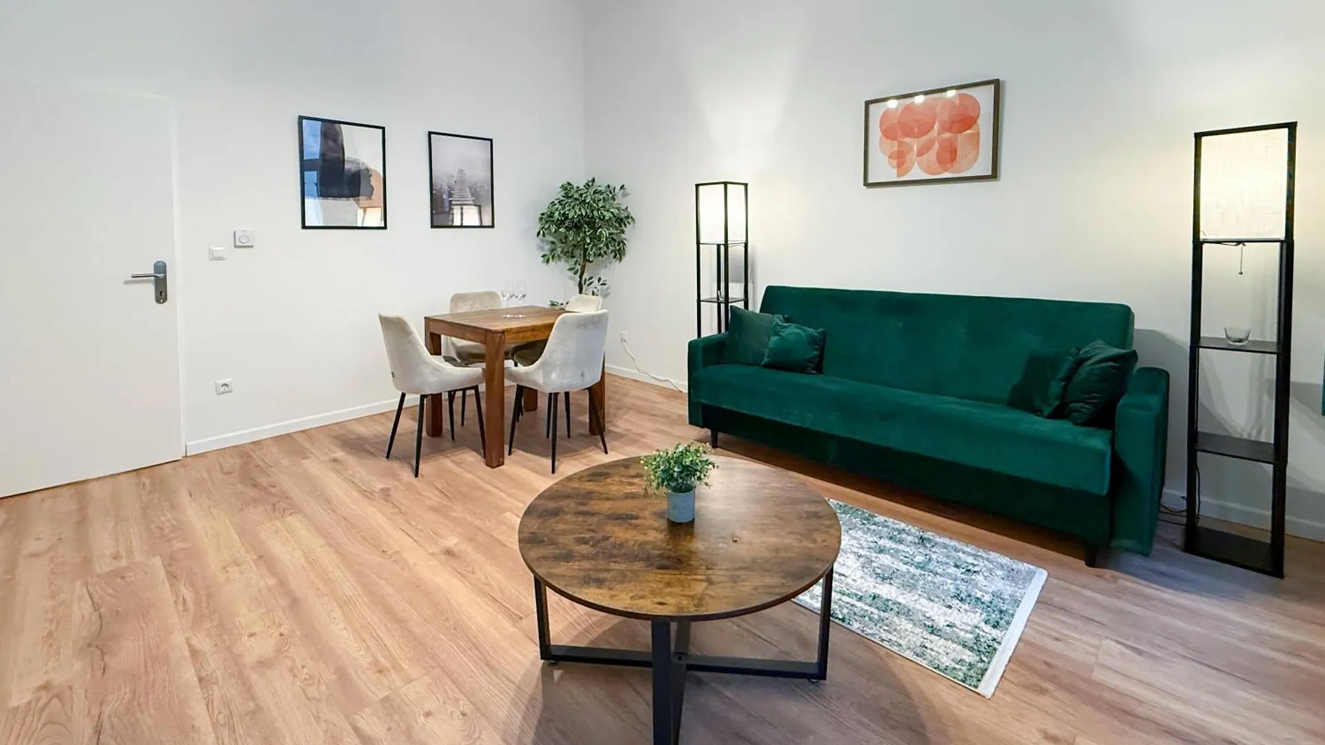 Brand New Renovated, City Centre, Quiet Street, Amazing Location Vienna 0*,  Austria